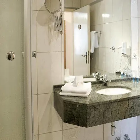 考克斯伯格冰山酒店 酒店 特里尔